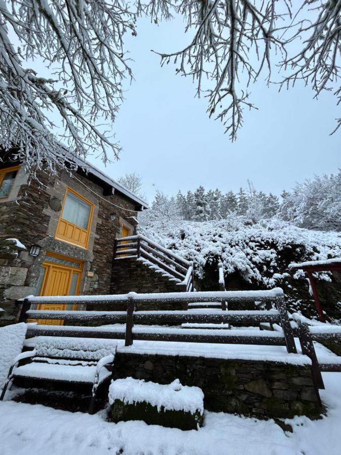 Aldea Couso Rural Hotell Sarreaus Exteriör bild