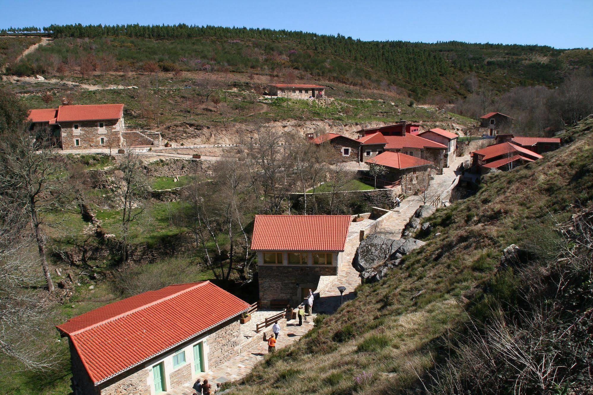 Aldea Couso Rural Hotell Sarreaus Exteriör bild